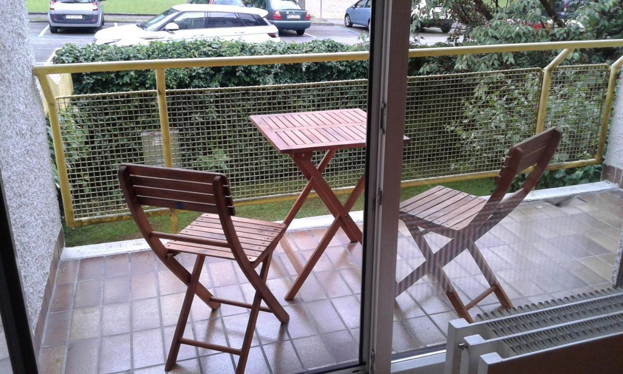 Vintage Garconiere Mit Balkon - 25 M2 Apartment Gmunden Bagian luar foto